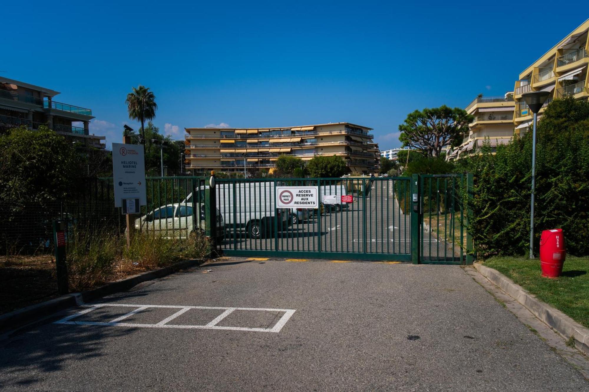 Villa Bono Jacuzzi & Spa Saint-Laurent-du-Var Exterior foto